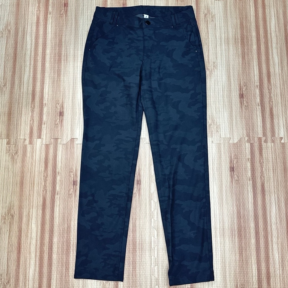 Lululemon Day Trip Boyfriend Pants in Lotus Camo Black [11014]